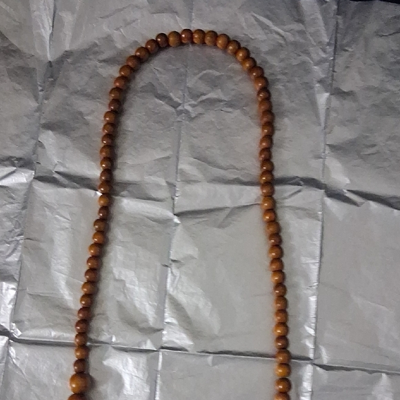 Elegant Brown Beaded Necklace - Picture 4 of 7